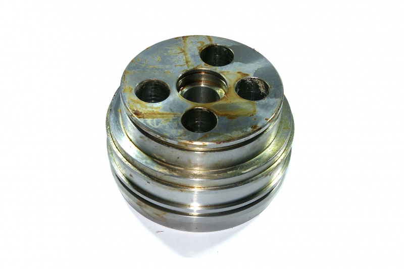 Slew piston CH8 F054691