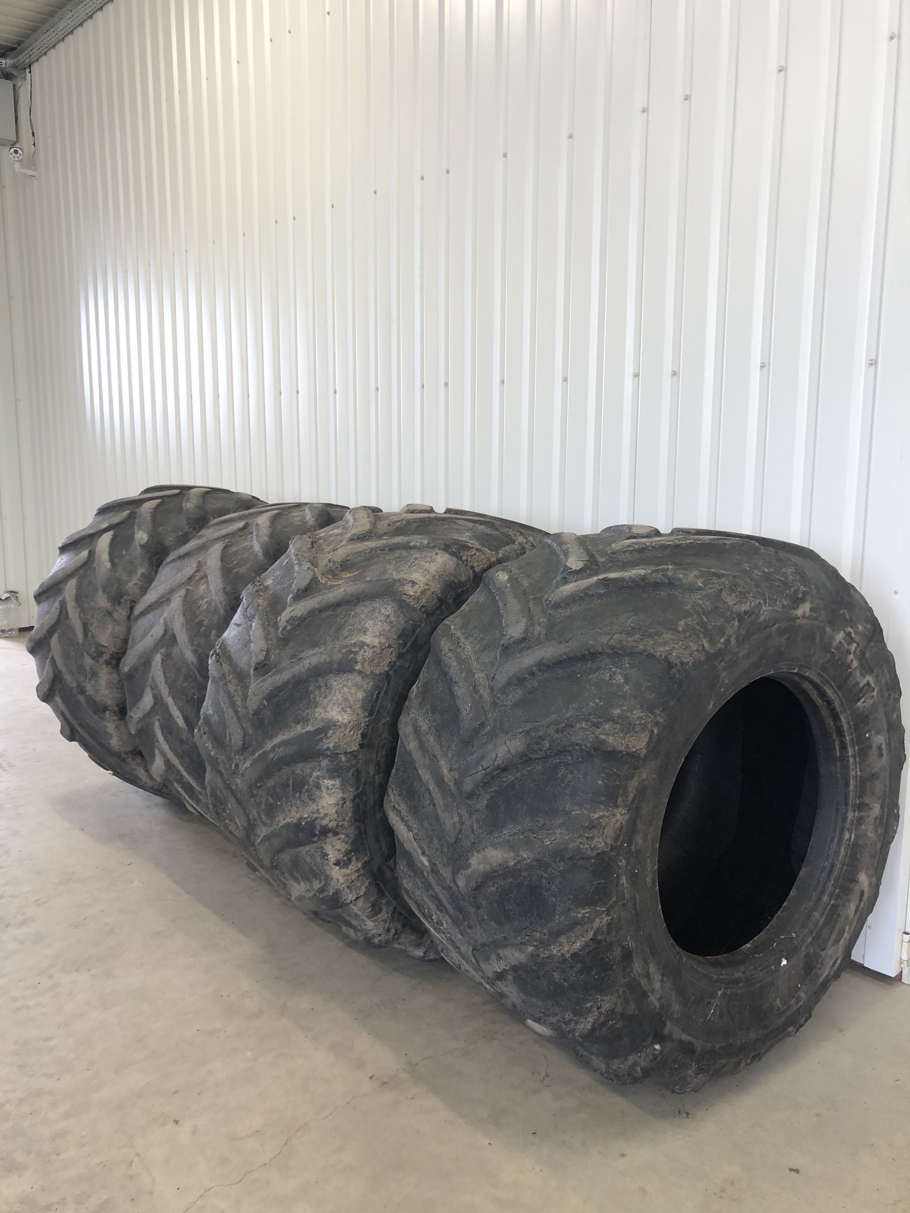 Used Tire 710/45-26.5 TRL71045265